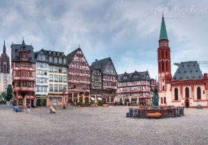 Ghé quảng trường Romerberg đón Giáng sinh an lành