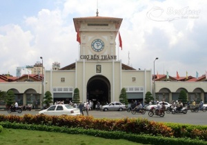 Đến với biểu tưởng của Sài Gòn – chợ Bến Thành