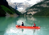 Viên ngọc xanh của xứ sở Canada - hồ Louise