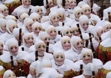 Đặc sắc lễ hội chào đón mùa xuân Carnaval de Binche