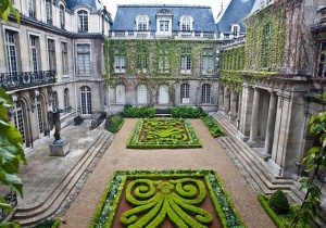 Tham quan bảo tàng Carnavalet cổ kính