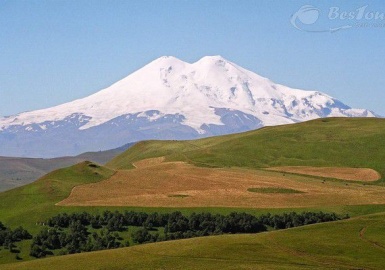 Hé lộ bí mật ẩn chứa trên ngọn núi Elbrus