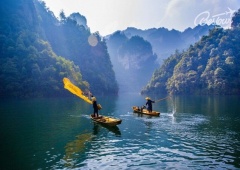 Đến với Trương Gia Giới khám phá vẻ đẹp huyền ảo của hồ Bảo Phong