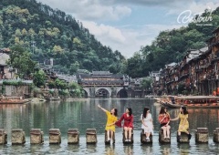 Bỏ túi bí kíp du hí Phượng Hoàng Cổ Trấn mùa hè này