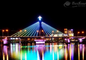 Cầu sông Hàn - niềm tự hào của người dân Đà Nẵng
