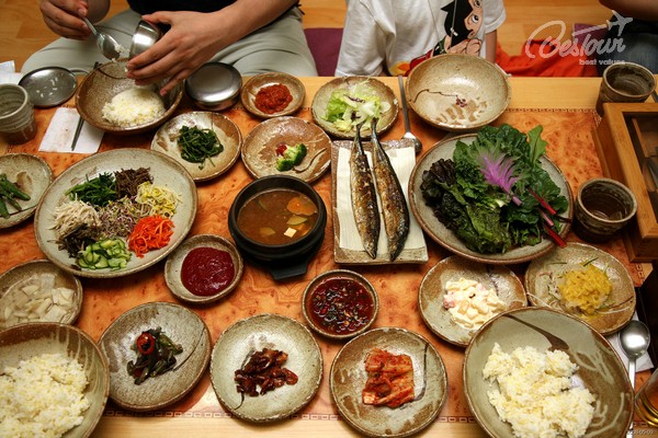 Say lòng trước vẻ đẹp của xứ Hàn khi bước vào mùa lá đỏ Say lòng trước vẻ đẹp của xứ Hàn khi bước vào mùa lá đỏ