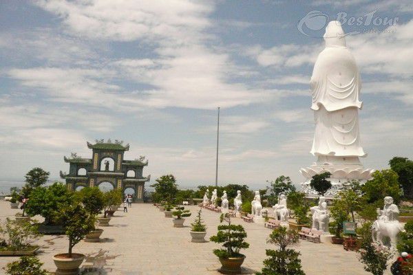 4 địa danh nhất định phải khám phá khi đến bán đảo Sơn Trà 4 địa danh nhất định phải khám phá khi đến bán đảo Sơn Trà