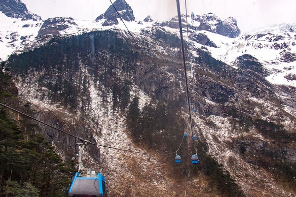 Khám phá núi tuyết Ngọc Long – con rồng ngọc ngủ sâu trong giá lạnh Khám phá núi tuyết Ngọc Long – con rồng ngọc ngủ sâu trong giá lạnh