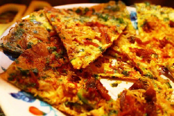 Món bánh tráng nướng - pizza của Đà Lạt Món bánh tráng nướng - pizza của Đà Lạt