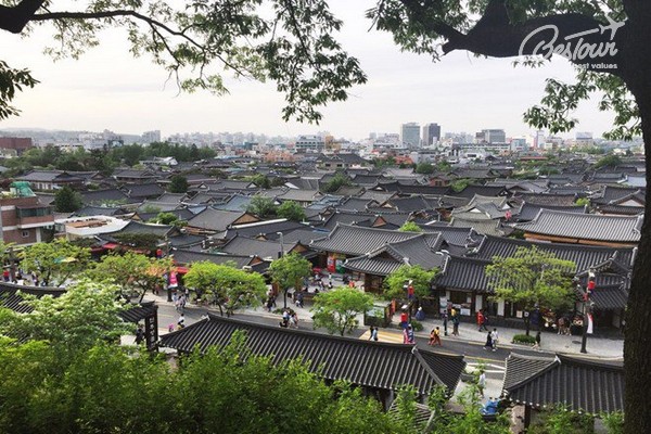 Một thoáng Hàn Quốc cổ xưa tại làng dân tộc Bukchon Hanok