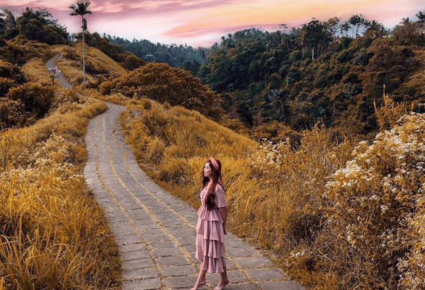 sunset at Campuhan Ridge Walk