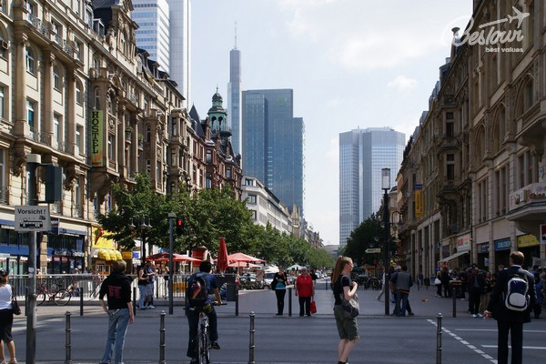 Tham quan Frankfurt đến với khu phố Kaiserstrasse nhộn nhịp Tham quan Frankfurt đến với khu phố Kaiserstrasse nhộn nhịp