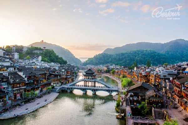 Du lịch Trung Quốc thăm Lầu Phong Thúy Hồng Kiều Du lịch Trung Quốc thăm Lầu Phong Thúy Hồng Kiều