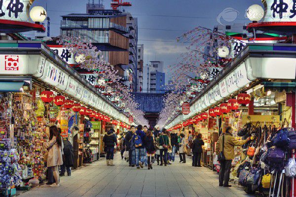 Asakusa – khu phố cổ đông đúc bậc nhất Tokyo