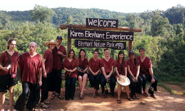 LÀNG NGƯỜI CỔ DÀI- NÉT ĐỘC ĐÁO TRONG DU LỊCH THÁI LAN LÀNG NGƯỜI CỔ DÀI- NÉT ĐỘC ĐÁO TRONG DU LỊCH THÁI LAN