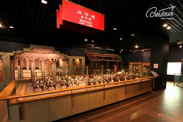 Lạc vào thế giới đầy sắc màu tại Công viên trong nhà Lotte World Hàn Quốc Lạc vào thế giới đầy sắc màu tại Công viên trong nhà Lotte World Hàn Quốc