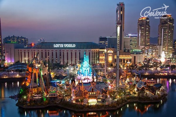 Lạc vào thế giới đầy sắc màu tại Công viên trong nhà Lotte World Hàn Quốc Lạc vào thế giới đầy sắc màu tại Công viên trong nhà Lotte World Hàn Quốc