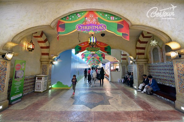 Lạc vào thế giới đầy sắc màu tại Công viên trong nhà Lotte World Hàn Quốc Lạc vào thế giới đầy sắc màu tại Công viên trong nhà Lotte World Hàn Quốc