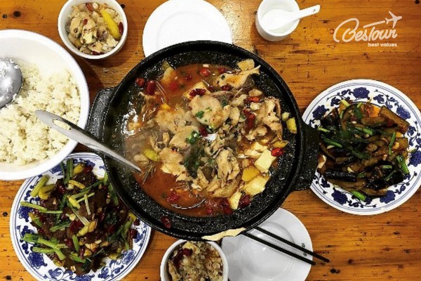 Bỏ túi bí kíp du hí Phượng Hoàng Cổ Trấn mùa hè này Bỏ túi bí kíp du hí Phượng Hoàng Cổ Trấn mùa hè này