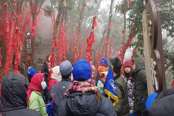 Ký sự Trương Gia Giới - Phượng Hoàng Cổ Trấn Ký sự Trương Gia Giới - Phượng Hoàng Cổ Trấn