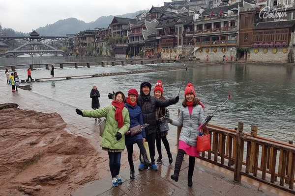 Ký sự Trương Gia Giới - Phượng Hoàng Cổ Trấn Ký sự Trương Gia Giới - Phượng Hoàng Cổ Trấn