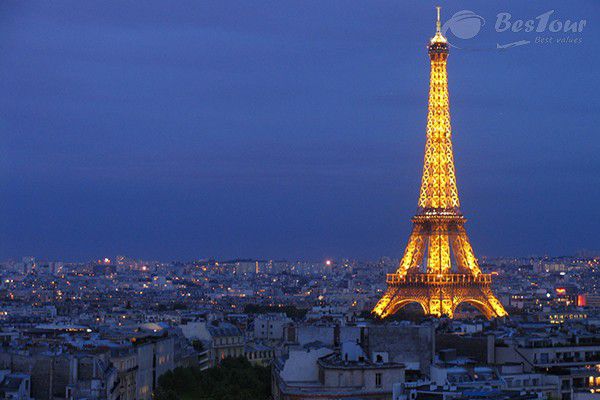 Tháp Eiffel- biểu tượng của nước Pháp Tháp Eiffel- biểu tượng của nước Pháp