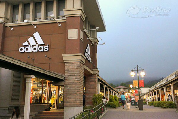 Gotemba Premium Outlets Nhật Bản – thế giới của những tín đồ thời trang Gotemba Premium Outlets Nhật Bản – thế giới của những tín đồ thời trang