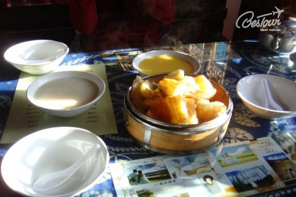 Nền ẩm thực “ngon khó cưỡng” của vùng đất Shangri-la Nền ẩm thực “ngon khó cưỡng” của vùng đất Shangri-la