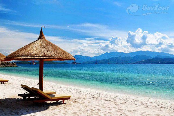 Bãi biển Mỹ Khê – thánh nữ vạn người mê Bãi biển Mỹ Khê – thánh nữ vạn người mê