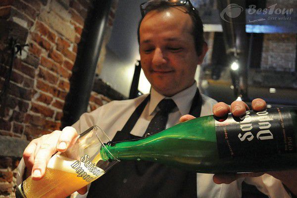 Nét văn hóa bia độc đáo của người Bỉ Nét văn hóa bia độc đáo của người Bỉ