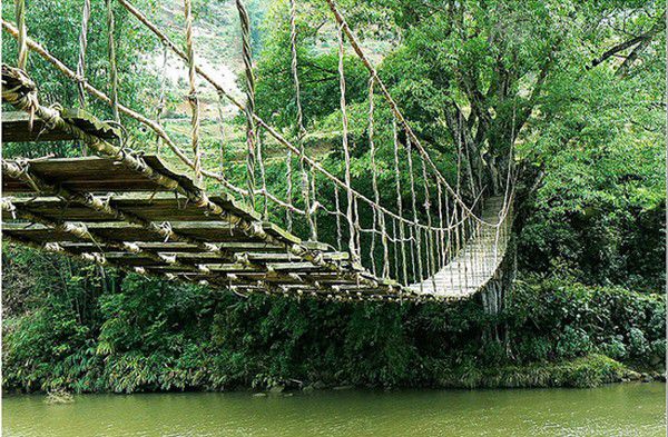 Cầu Mây- chút cheo leo thử thách lòng người Cầu Mây- chút cheo leo thử thách lòng người