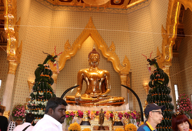 tượng phật vàng