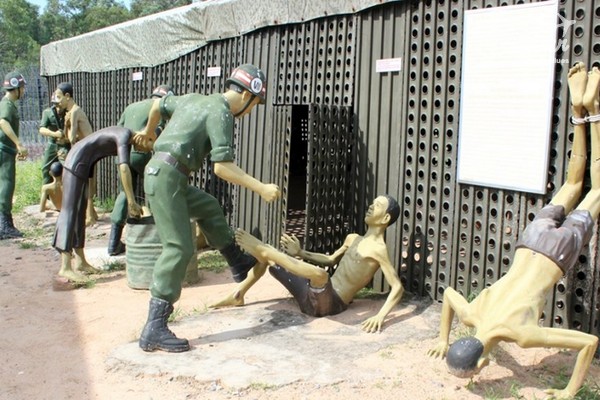 Top 5 địa điểm nổi tiếng không thể bỏ qua khi đến với Côn Đảo Top 5 địa điểm nổi tiếng không thể bỏ qua khi đến với Côn Đảo