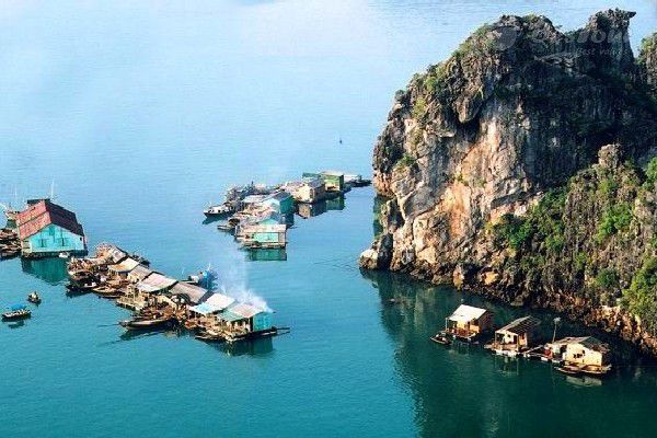 Cụm di tích núi Bài Thơ Hạ Long Cụm di tích núi Bài Thơ Hạ Long