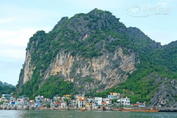 Cụm di tích núi Bài Thơ Hạ Long Cụm di tích núi Bài Thơ Hạ Long