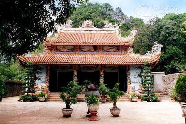 Đến chùa Tam Thai ngắm chốn bồng lai tiên cảnh Đến chùa Tam Thai ngắm chốn bồng lai tiên cảnh