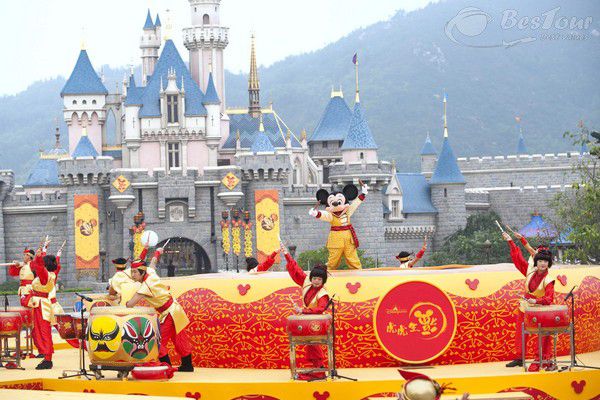Disneyland - Điểm vui chơi hấp dẫn nhất Hồng Kông Disneyland - Điểm vui chơi hấp dẫn nhất Hồng Kông