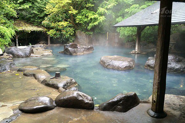 Độc đáo tắm suối khoáng Onsen tại Nhật Bản