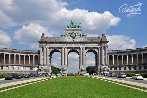 Palais du Cinquantenaire - công viên đẹp nhất nước Bỉ Palais du Cinquantenaire - công viên đẹp nhất nước Bỉ