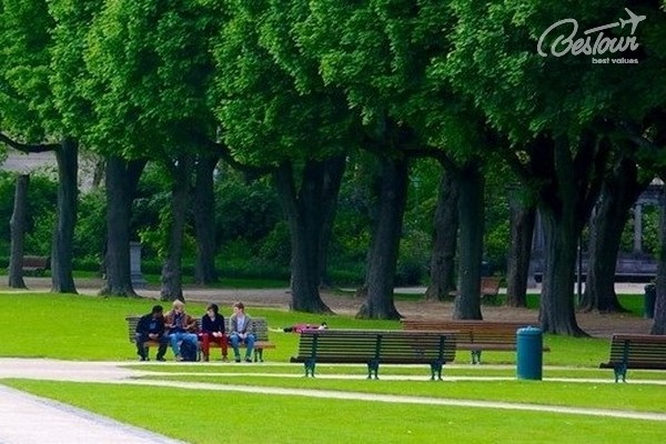 Palais du Cinquantenaire - công viên đẹp nhất nước Bỉ Palais du Cinquantenaire - công viên đẹp nhất nước Bỉ