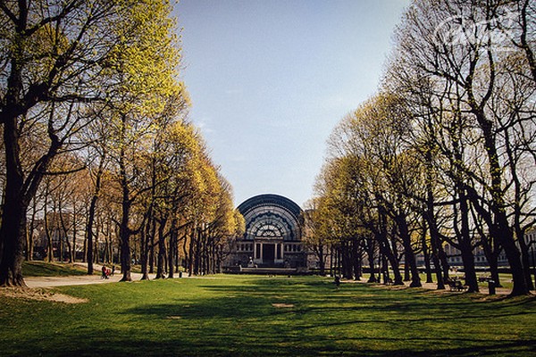 Palais du Cinquantenaire - công viên đẹp nhất nước Bỉ Palais du Cinquantenaire - công viên đẹp nhất nước Bỉ