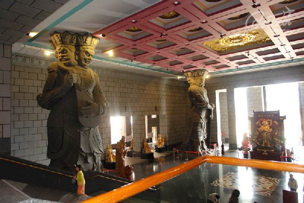 Trung Đài Thiền Tự - thánh địa Phật giáo của Đài Loan Trung Đài Thiền Tự - thánh địa Phật giáo của Đài Loan