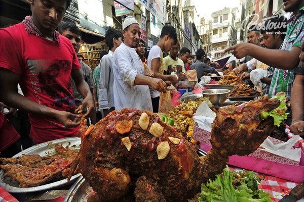 Nền ẩm thực Dubai hấp dẫn du khách bởi những món ăn độc đáo Nền ẩm thực Dubai hấp dẫn du khách bởi những món ăn độc đáo