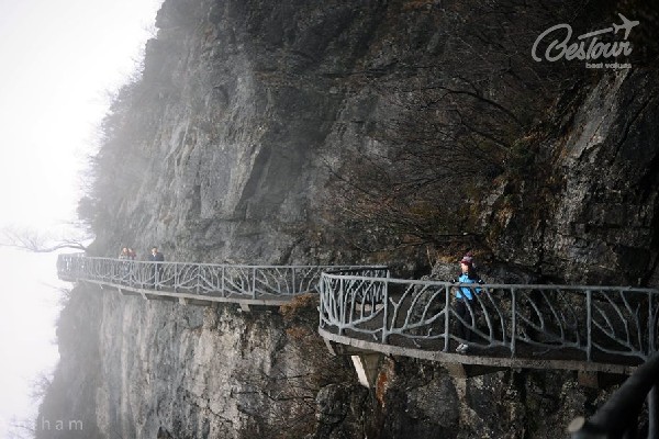 Sky wall - điểm nhấn hoàn hảo cho Thiên Môn Sơn Sky wall - điểm nhấn hoàn hảo cho Thiên Môn Sơn