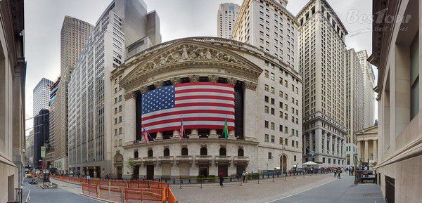 Ghé thăm trung tâm tài chính lớn nhất nước Mỹ - Wall Street