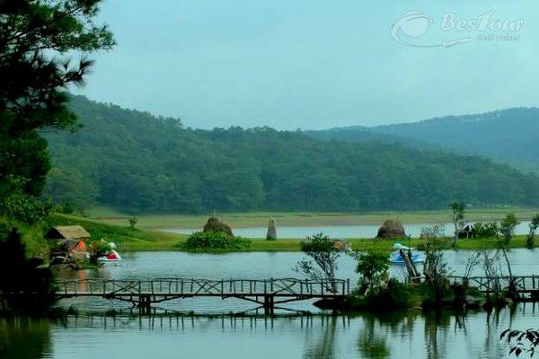 Hồ Than Thở Đà Lạt đẹp đến Hồ Than Thở Đà Lạt đẹp đến