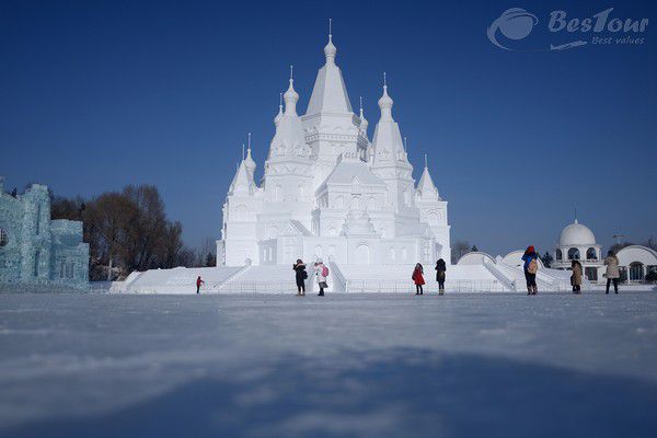 Cảm nhận cái lạnh trong lễ hội băng tuyết Trung Quốc Cảm nhận cái lạnh trong lễ hội băng tuyết Trung Quốc
