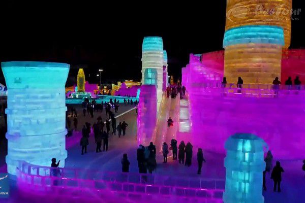 Cảm nhận cái lạnh trong lễ hội băng tuyết Trung Quốc Cảm nhận cái lạnh trong lễ hội băng tuyết Trung Quốc