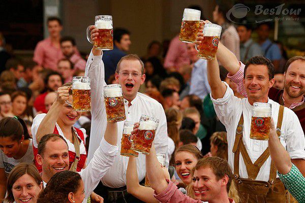 Độc đáo lễ hội bia tại Bỉ vào những ngày tháng 9 Độc đáo lễ hội bia tại Bỉ vào những ngày tháng 9