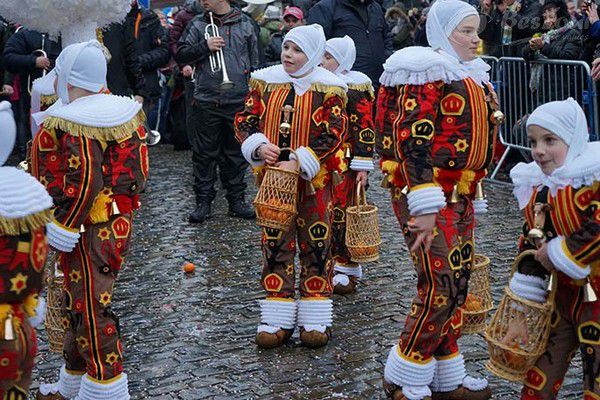 Đặc sắc lễ hội chào đón mùa xuân Carnaval de Binche Đặc sắc lễ hội chào đón mùa xuân Carnaval de Binche